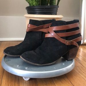 Black ankle booties with tan straps